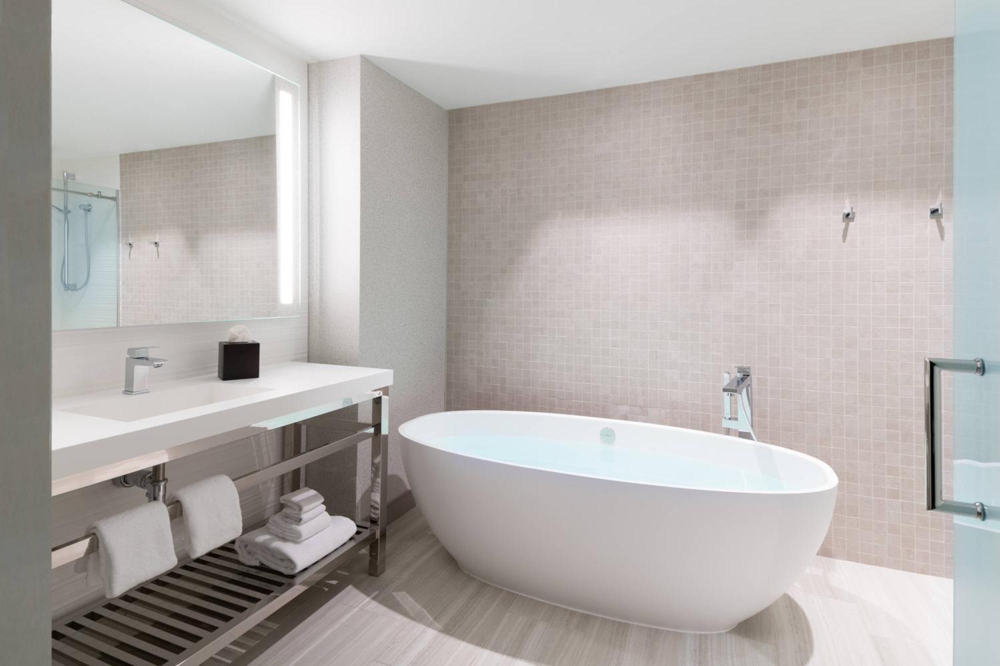 Ac Hotel By Marriott Portsmouth Downtown/Waterfront Extérieur photo
