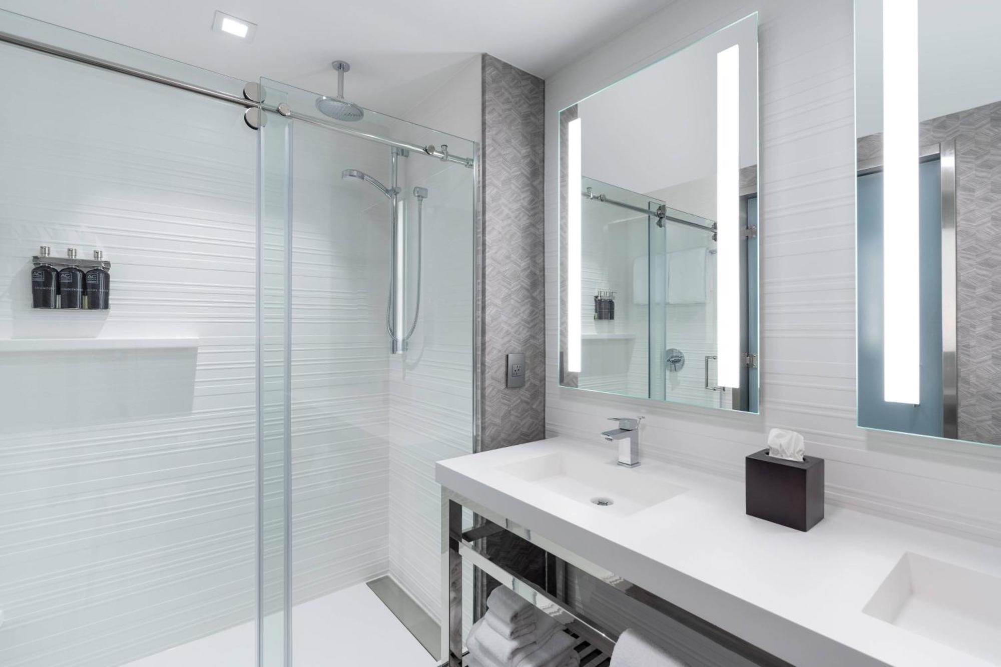 Ac Hotel By Marriott Portsmouth Downtown/Waterfront Extérieur photo
